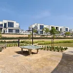 Premium 4Br Villa With Assistant Room In Dubai Hills Estate By Deluxe Holiday Homes