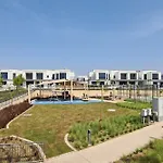 Premium 4Br Villa With Assistant Room In Dubai Hills Estate By Deluxe Holiday Homes