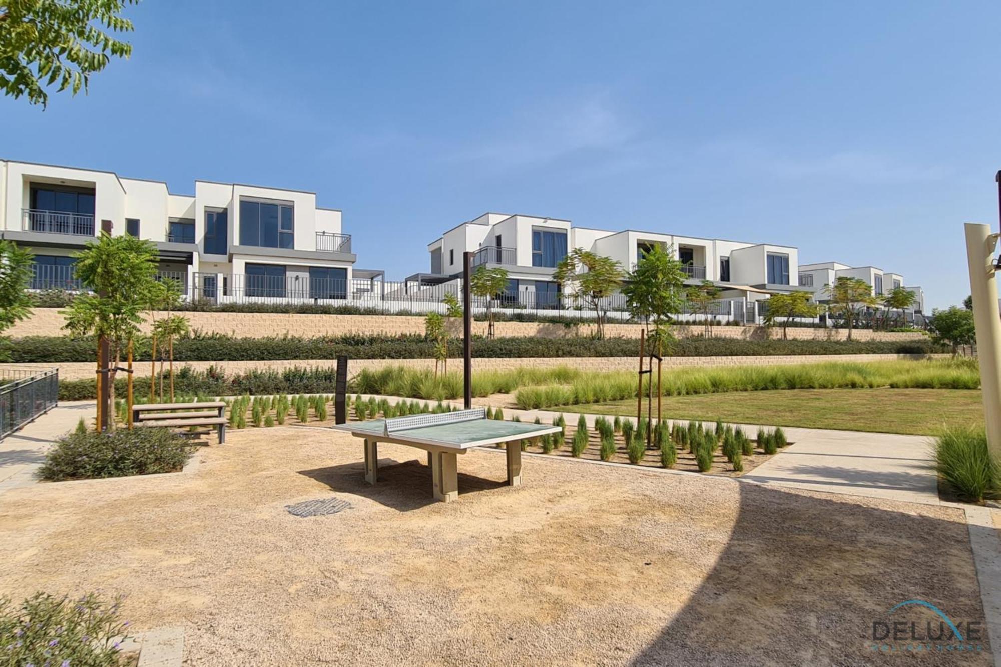 Premium 4br With Assistant In Hills Estate By Deluxe Homes * Dubai