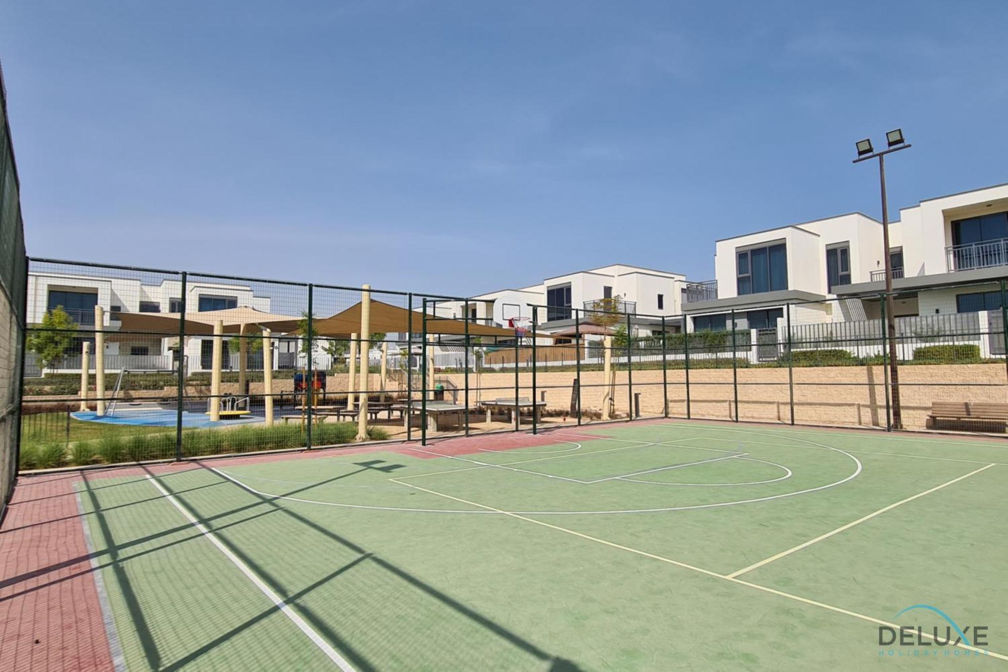 Premium 4br With Assistant In Hills Estate By Deluxe Homes Apartment *