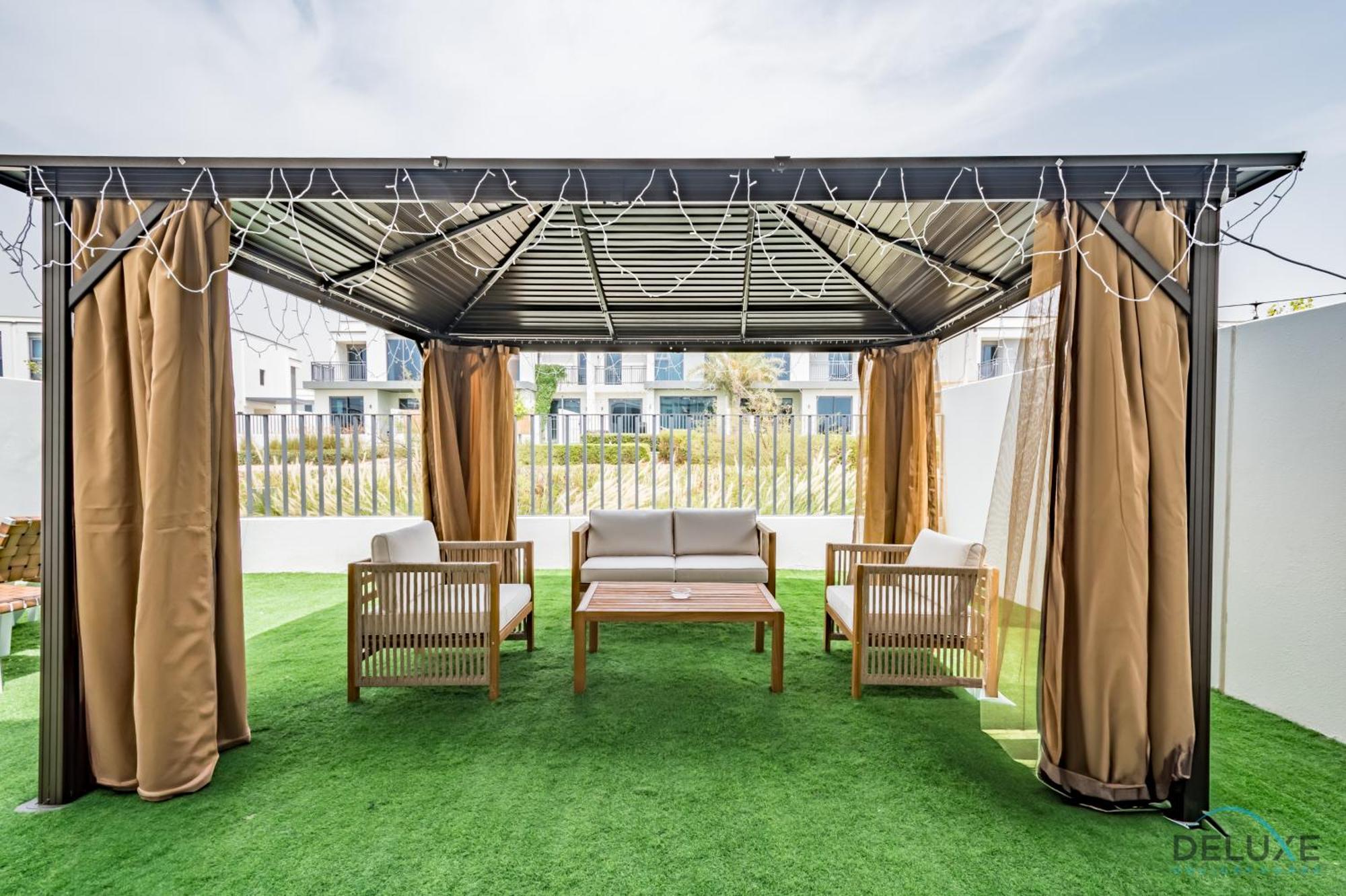 Premium 4br With Assistant In Hills Estate By Deluxe Homes Apartment