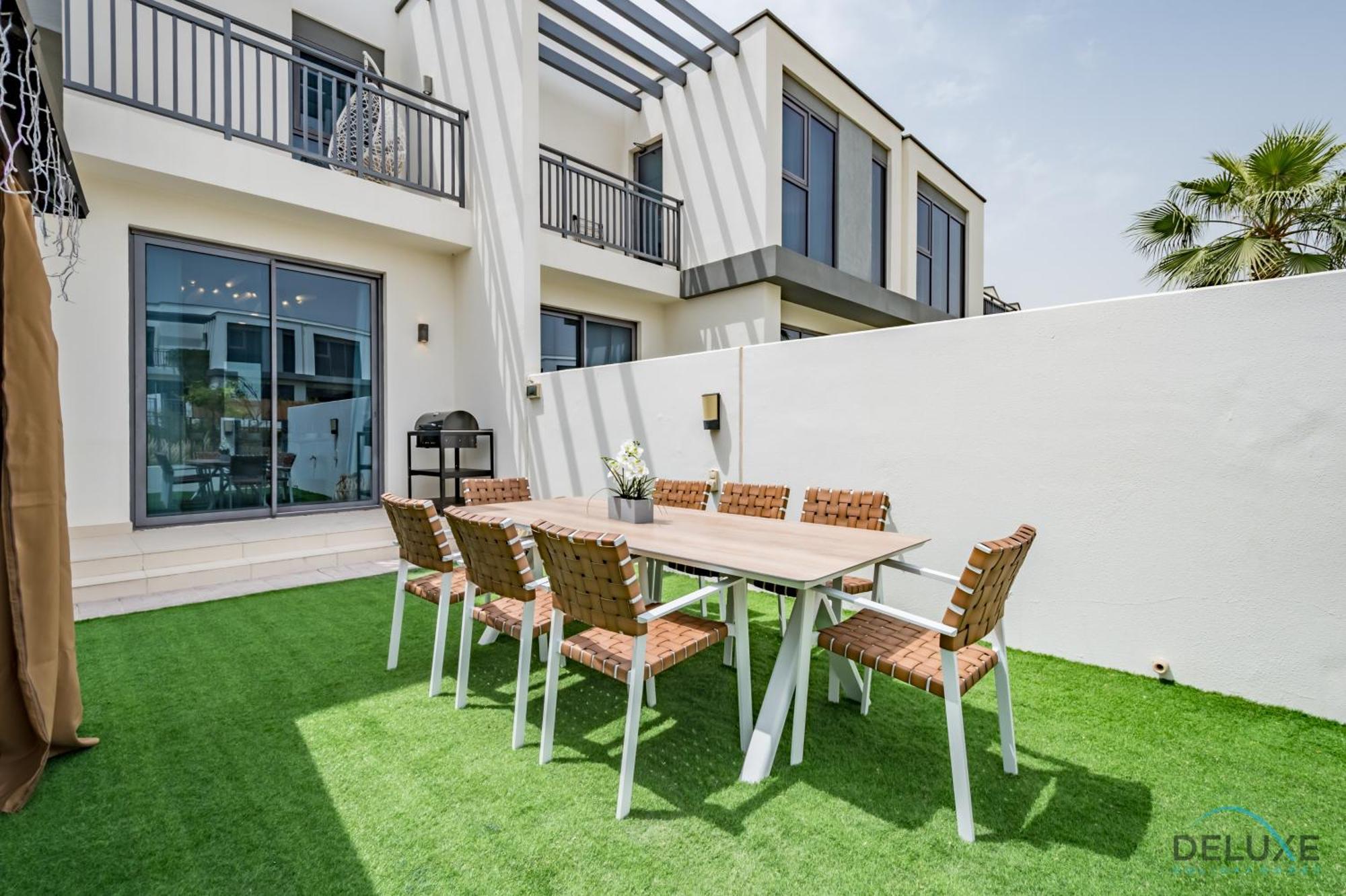 Apartment Premium 4br With Assistant In Hills Estate By Deluxe Homes Dubai