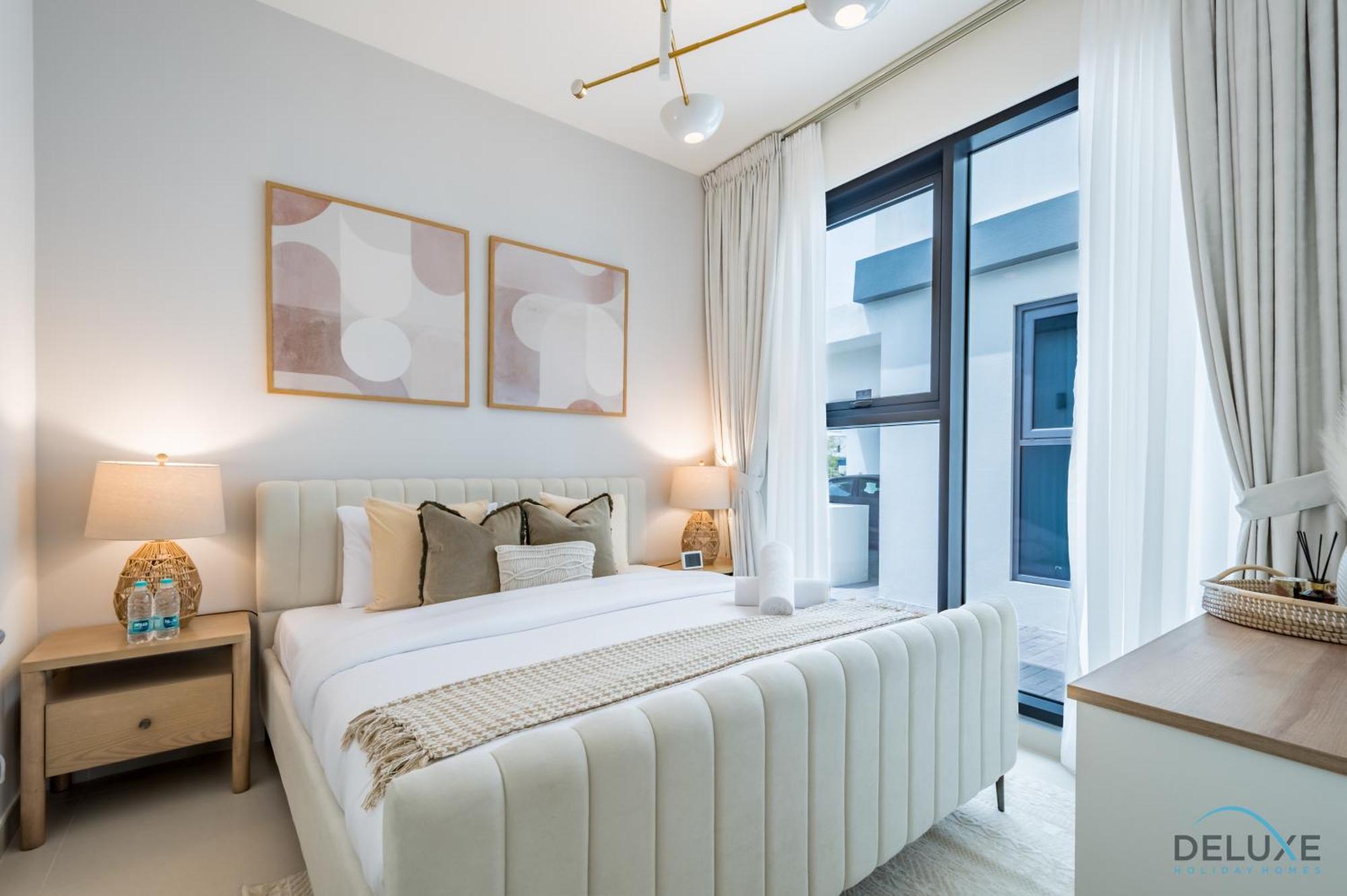 Premium 4br With Assistant In Hills Estate By Deluxe Homes