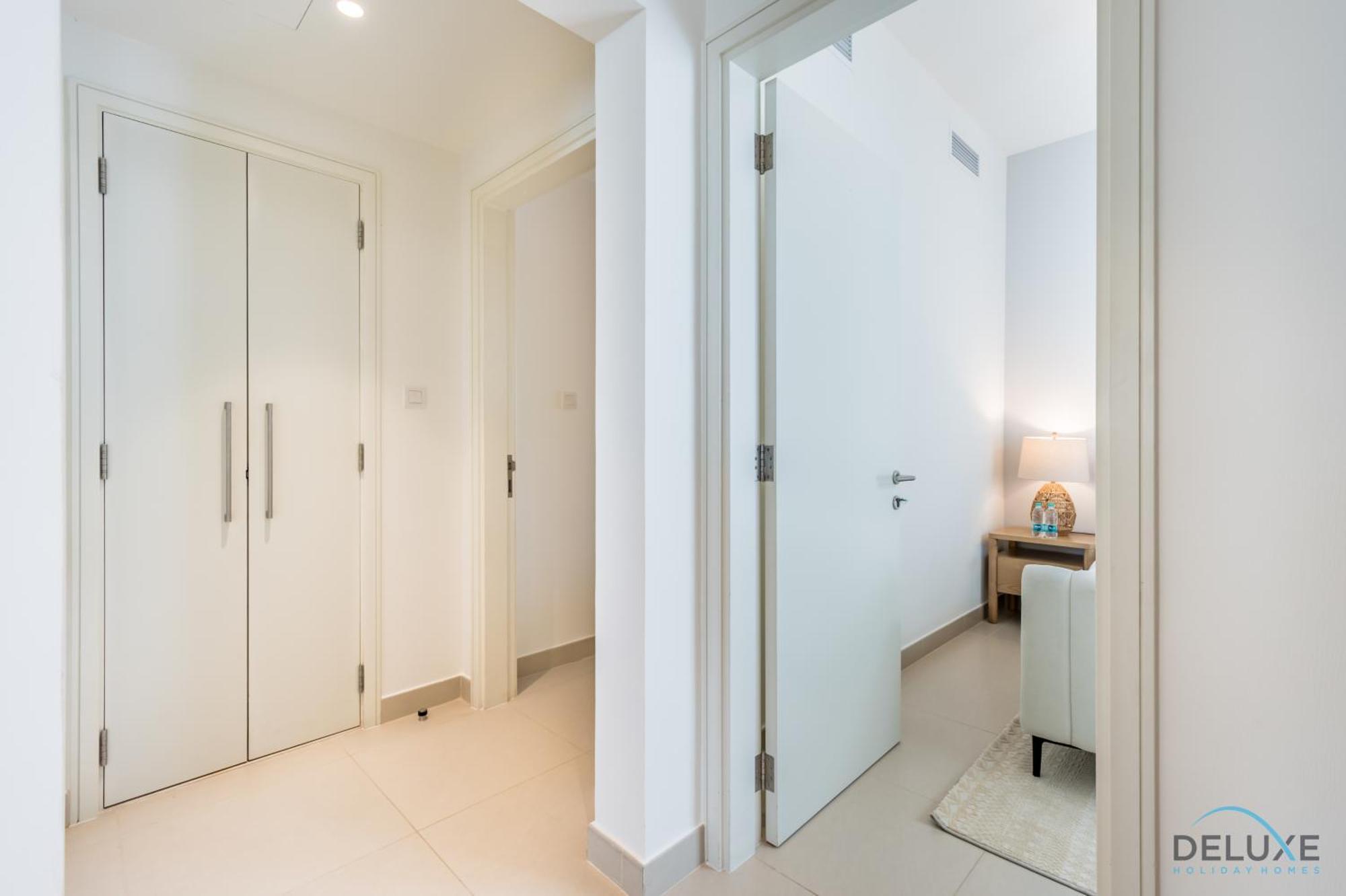 Premium 4br With Assistant In Hills Estate By Deluxe Homes Apartment Dubai