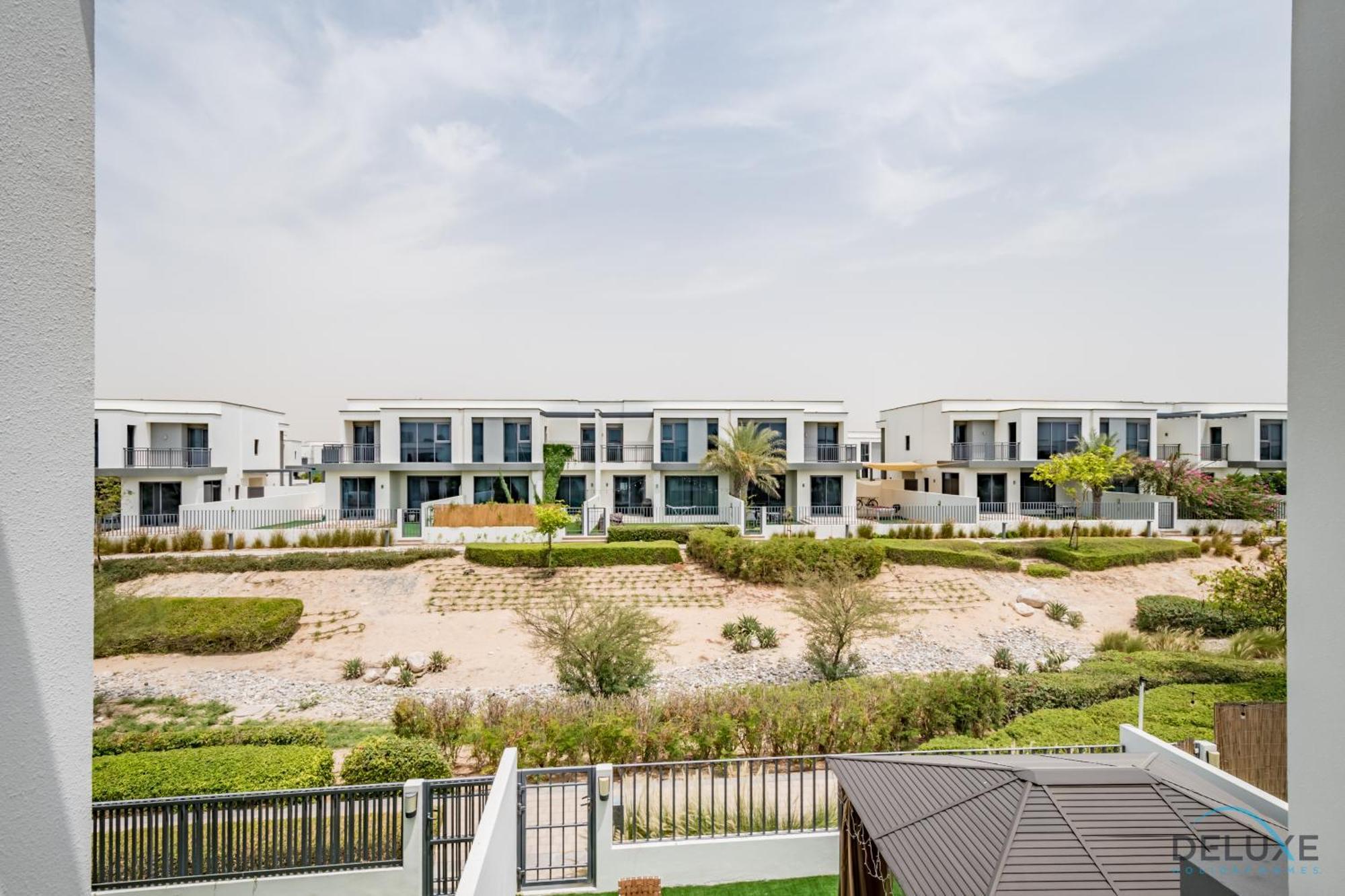 Premium 4br With Assistant In Hills Estate By Deluxe Homes * Dubai