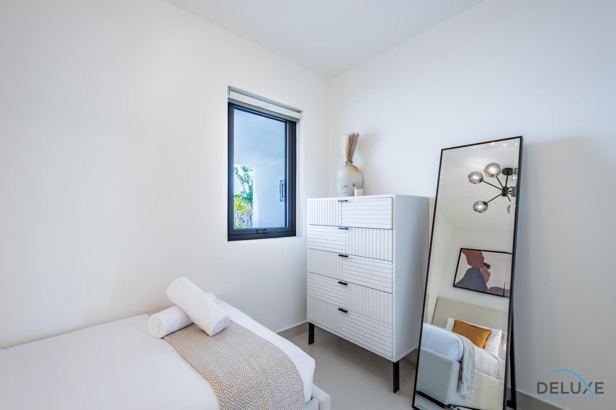 Apartment Premium 4br With Assistant In Hills Estate By Deluxe Homes *